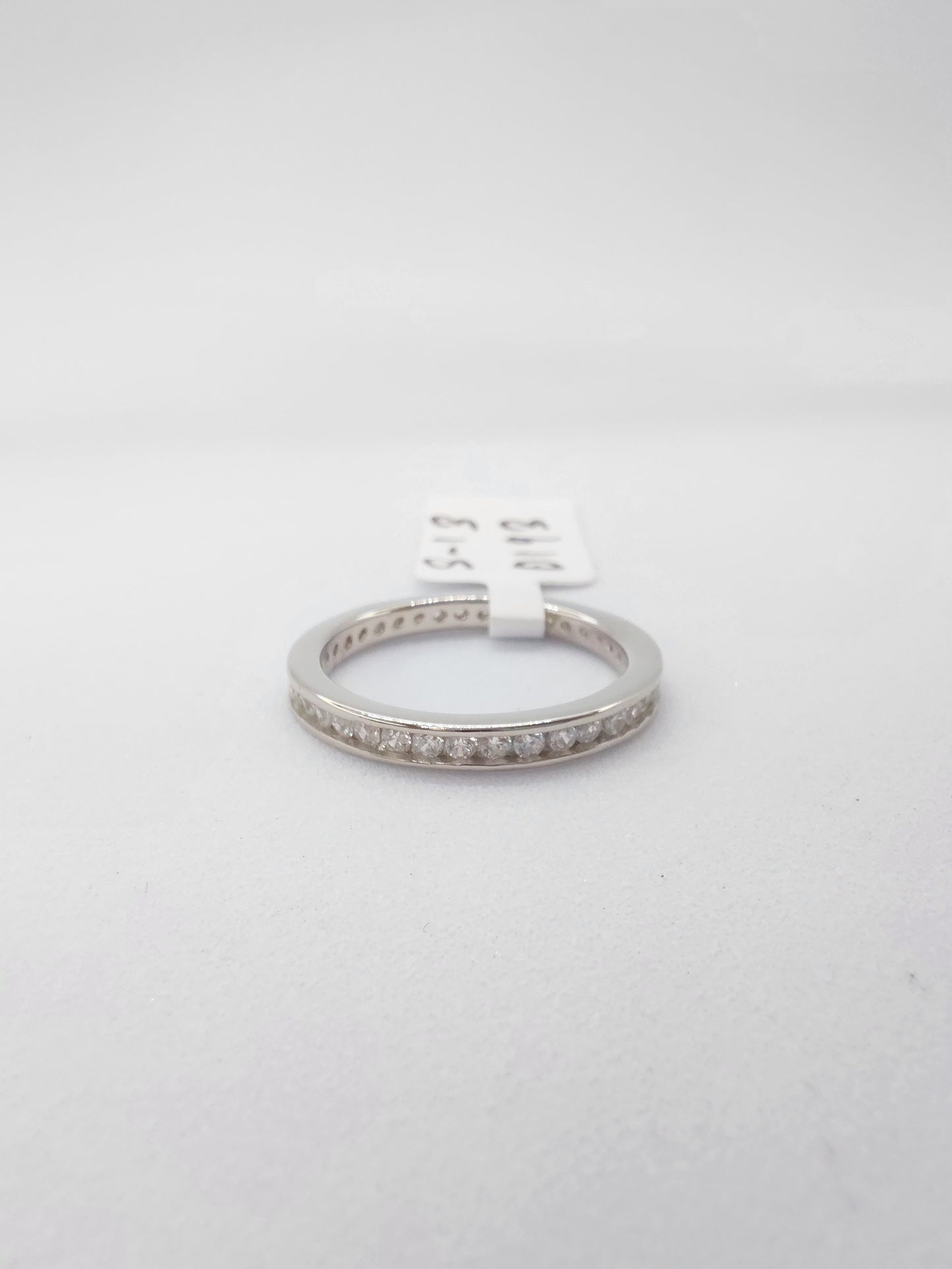 925 White cz stone band ring