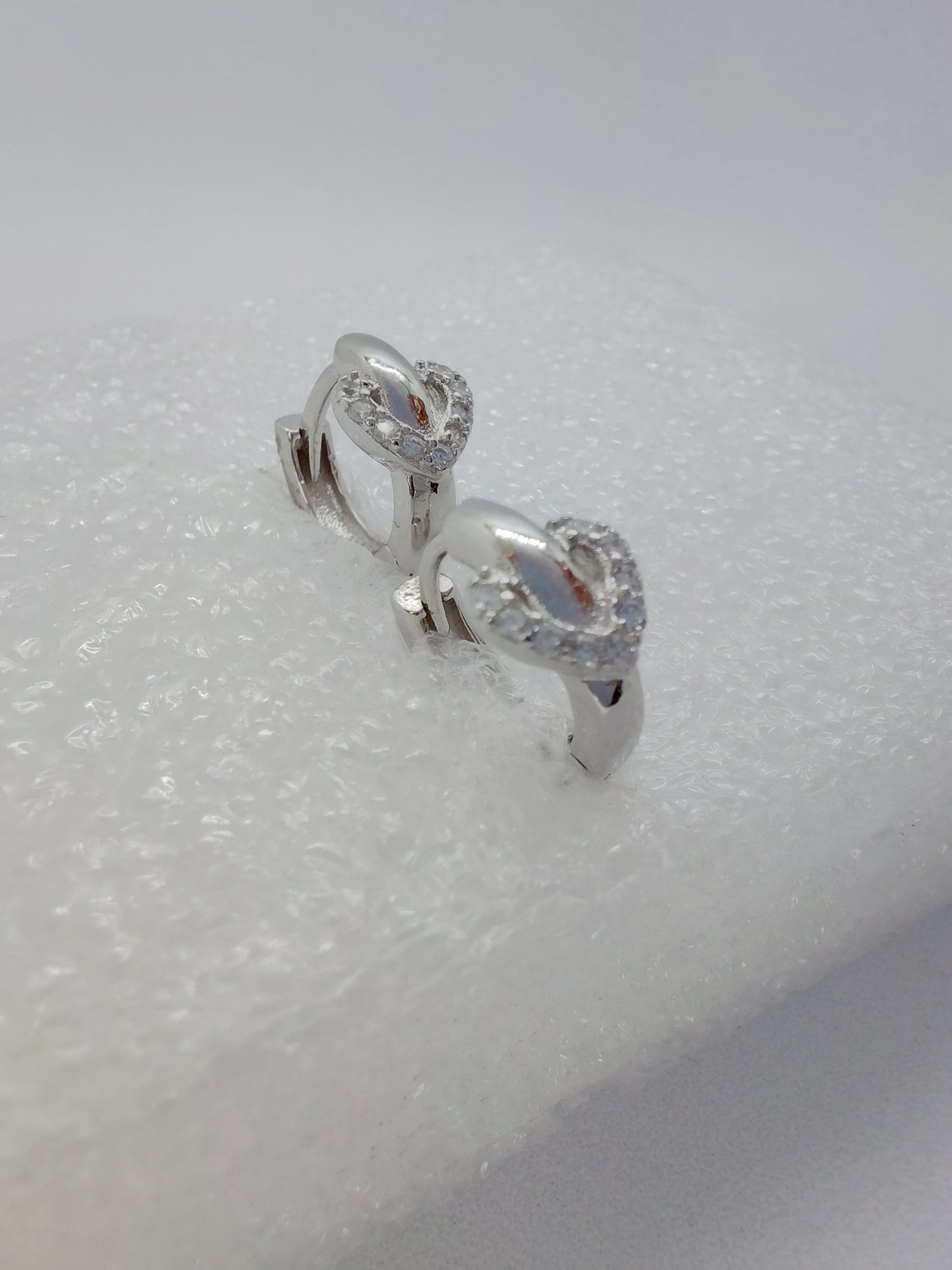White stone mini heart hoop 925 earrings