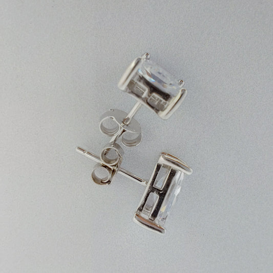Emerald cut White stone 925 studs