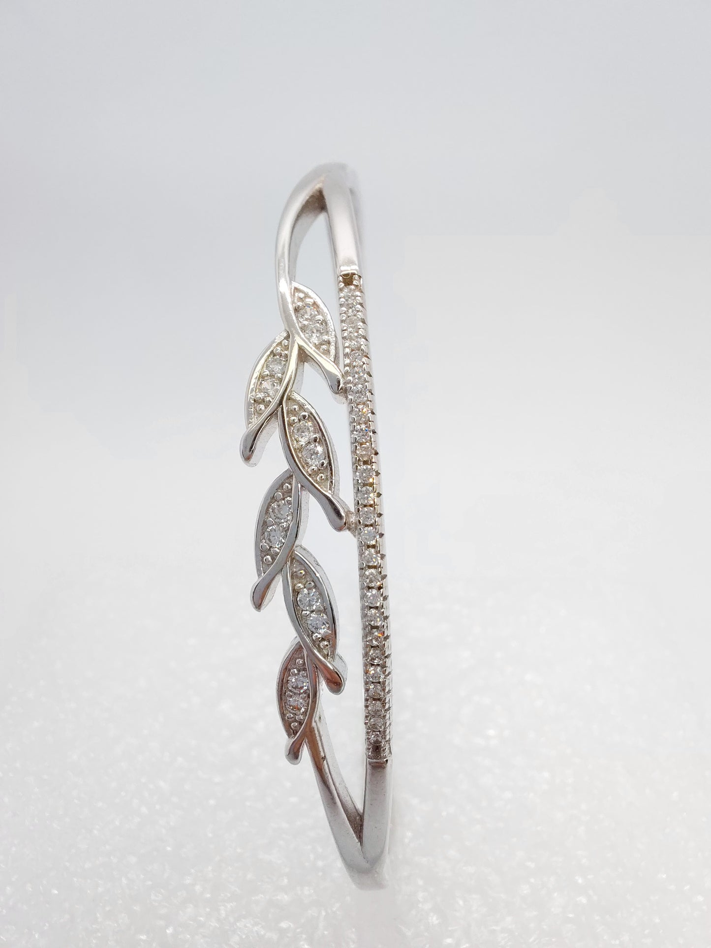 Leaf design Bracelet cum Bangle with lock