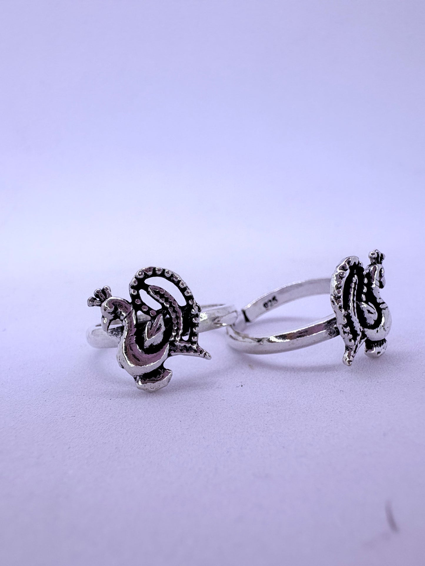 Oxidised peacock 925 toe rings