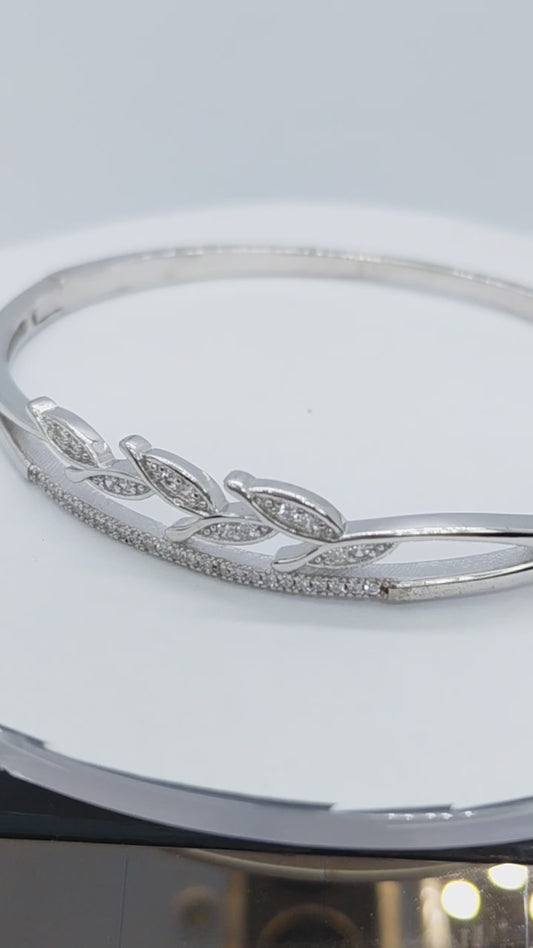 Leaf design Bracelet cum Bangle with lock