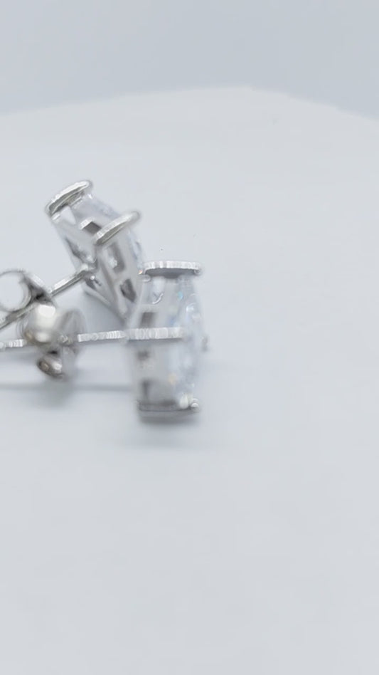 Emerald cut White stone 925 studs