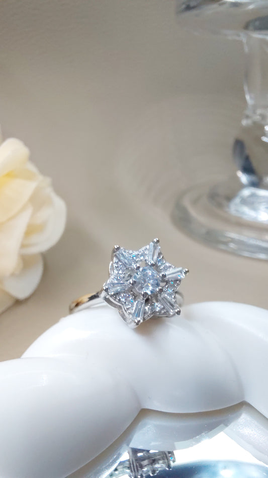 Spinella luxe ring