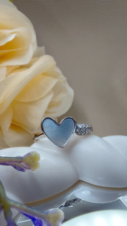 The heart of mother of pearls ring