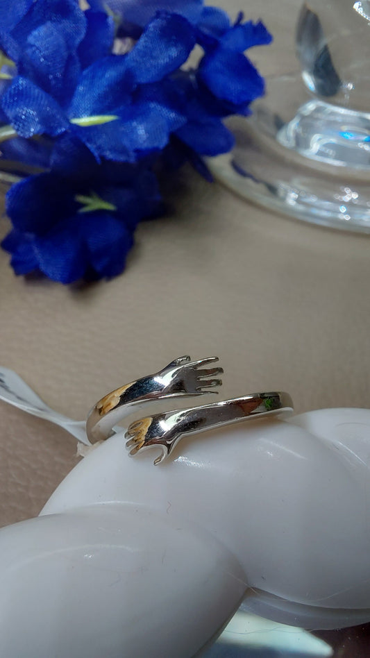 Hug of love ring