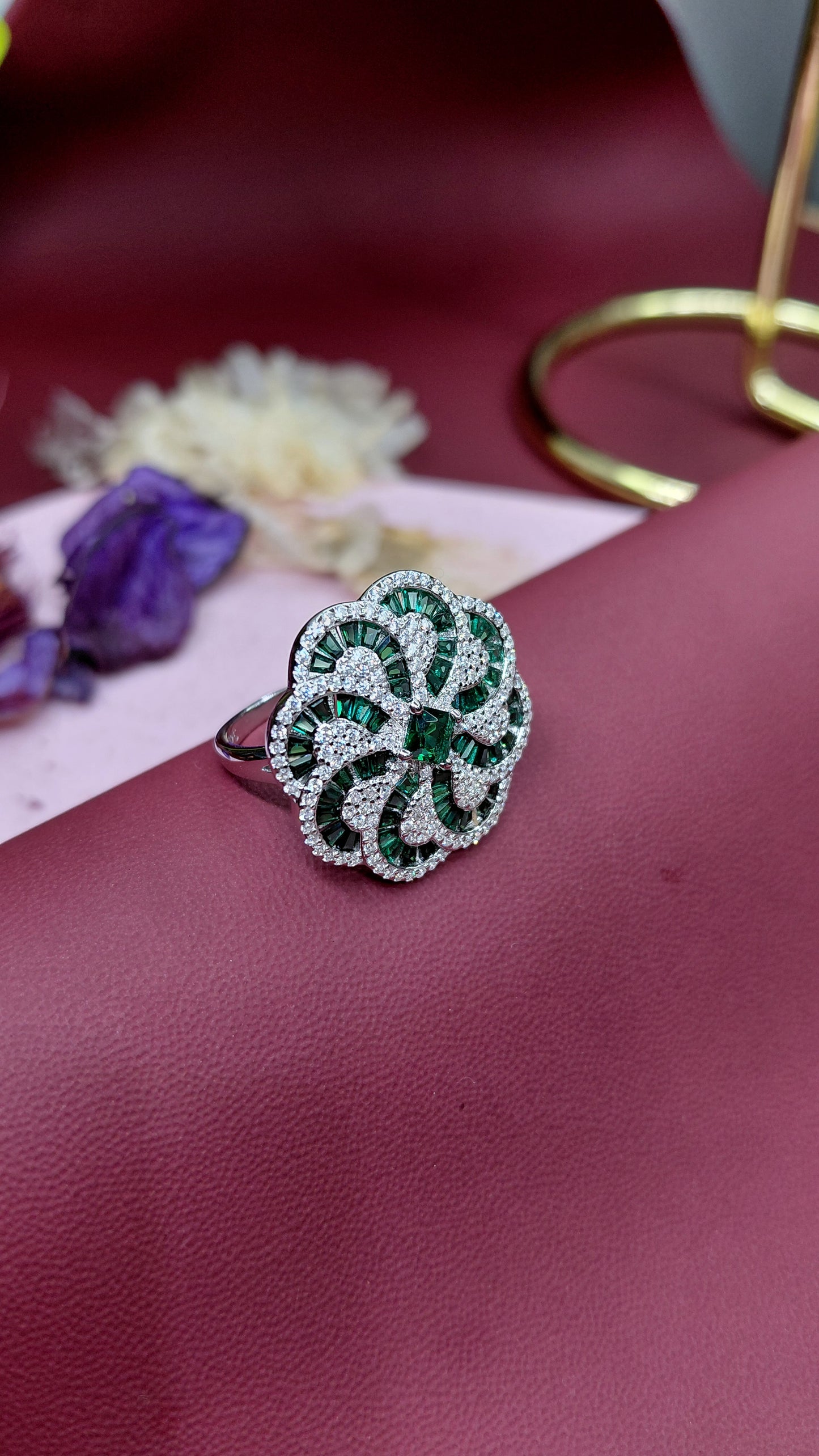 The emerald loop