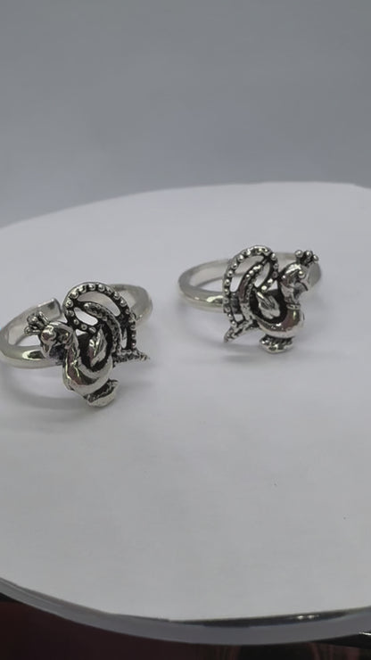 Oxidised peacock 925 toe rings