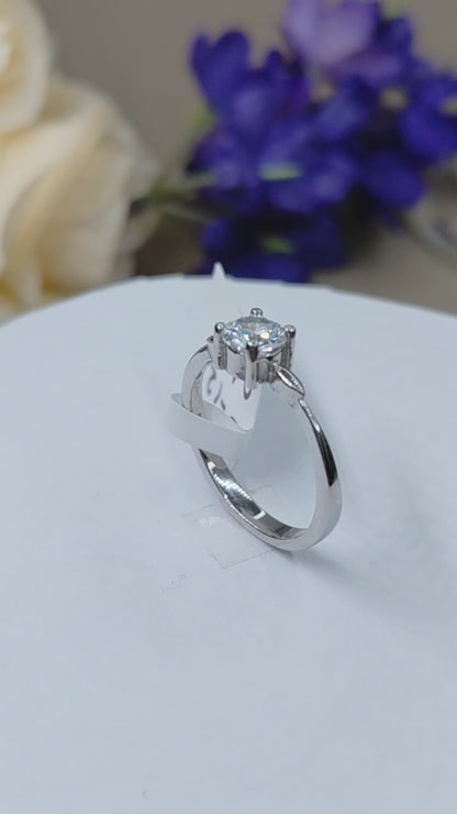 The elegant solitaire ring