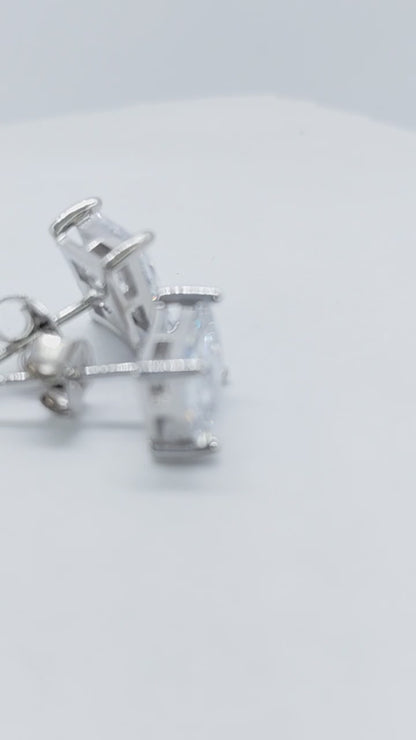 Emerald cut White stone 925 studs