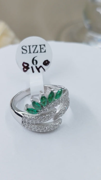 Emerald crown ring
