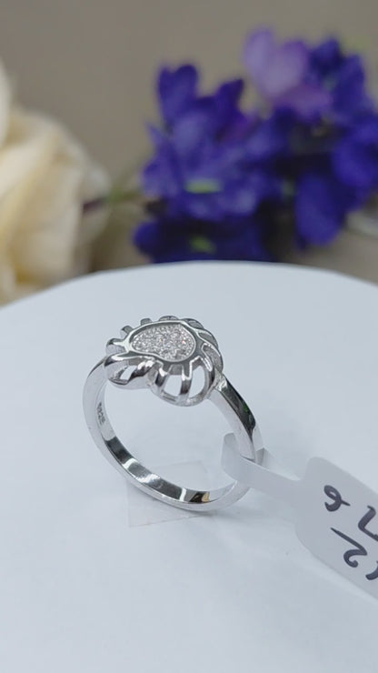 Framed heart ring